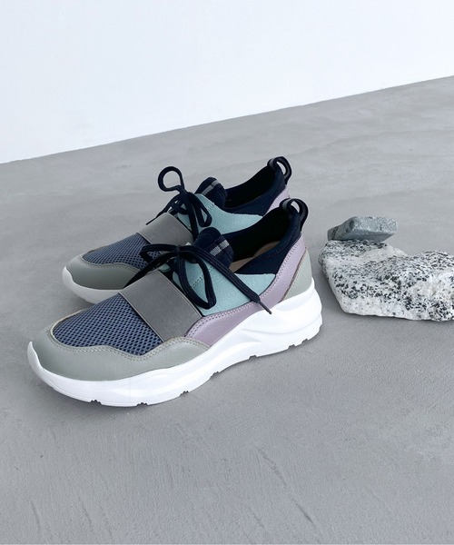 enchanted（エンチャンテッド） スニーカー 本革ゴムストラップレース