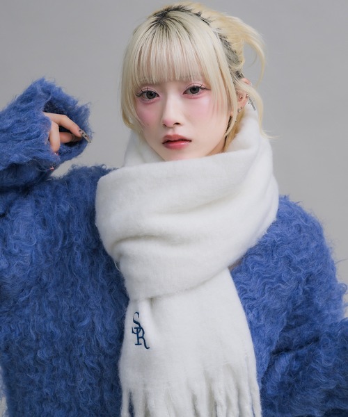 ロゴ入りマフラー ホワイト/ブルー 17HR（セブンティーンアワーズ） マフラー ストール ロゴ刺繍マフラー