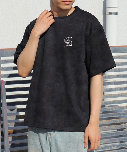 Ed Hardy（エド・ハーディー） tシャツ ロゴ × スタッズ ワンポイント