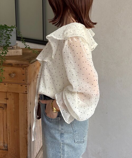 Thevon（ゼヴォン） ブラウス シャツ ドットシアーフリルブラウス