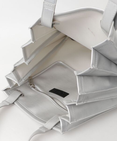 UN3D.（アンスリード） トートバッグ FREE シルバー レディース