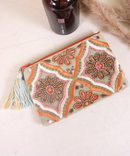 emesuelee ポーチ artipur COTTAGE ビーズ刺繍ミニフラット