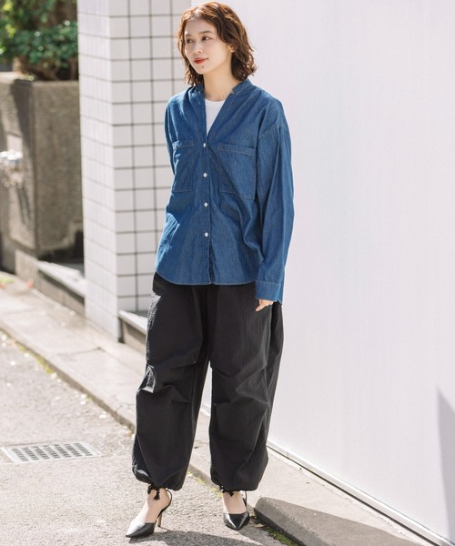 青いVネックシャツ Munich ブラウス シャツ ウォッシュ5.5オンススラブデニムVネック