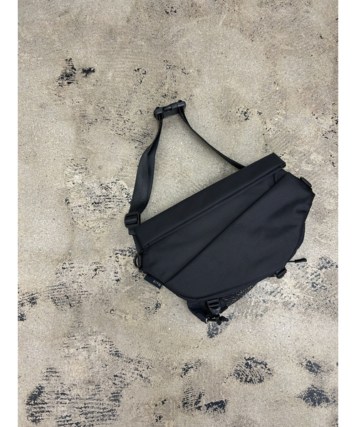 Noir Hexa shoulder メッセンジャーバッグ N24005-15 NoiR / ノアール】メッセンジャーバッグ/ショルダーバッグ