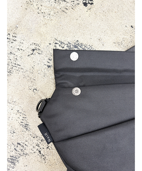 NoiR ショルダーバッグ 「NoiR / ノアール」メッセンジャーバッグ