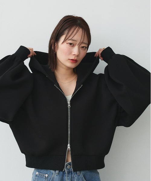 ad thie（アドティエ） パーカー バルーンスリーブ ポンチ ジップ