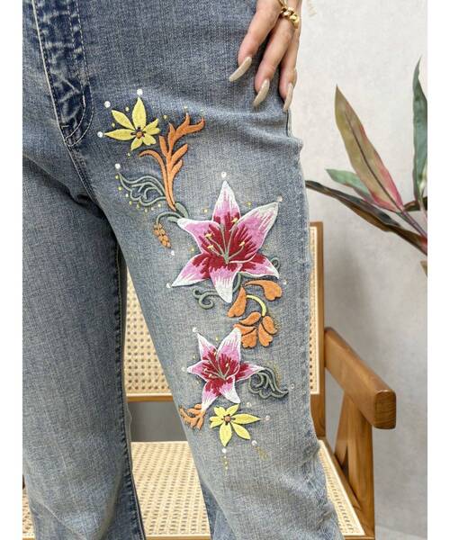 EVRIS（エヴリス） ジーンズ デニム デニムパンツ Embroideryフレア