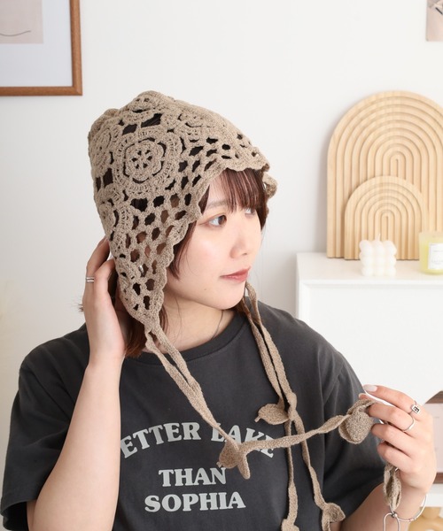 AMOMENT CROCHET KNIT BONNET クロシェ　バラクラバ AMOMENTO Crochet Knitted Bonnet - Ecru – Goodhood