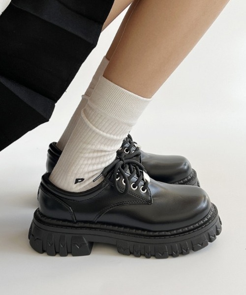 極美品✨️ VIVAIA Eloise ローファー トラックソール 厚底 ブラック 極美品✨️ VIVAIA Eloise ローファー トラックソール 厚底