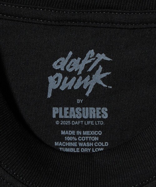 PLEASURES（プレジャーズ） tシャツ × Daft Punk」INVERTED Tシャツ