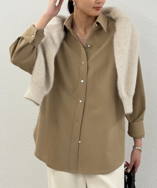 ラウンジドレス バックプリントシャツ　カーキ　翌日発送 LOUNGEDRESS（ラウンジドレス）の「ミリタリーシャツ（シャツ/ブラウス