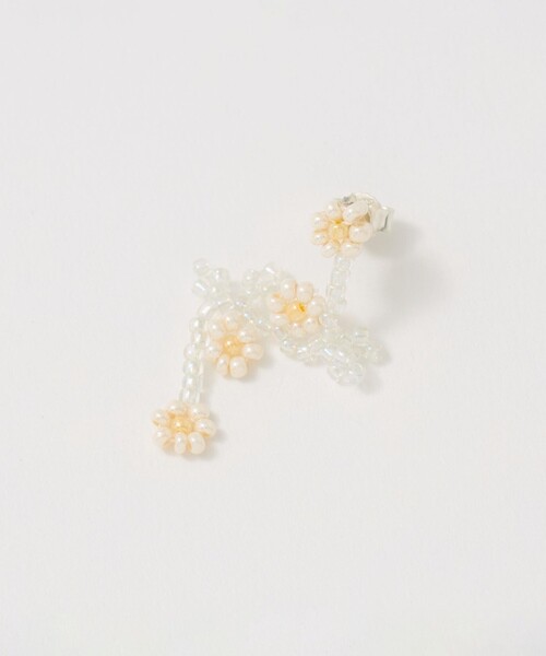 STEVEN ALAN（スティーブンアラン） ピアス 「Pura Utz」WHITE FLOWER