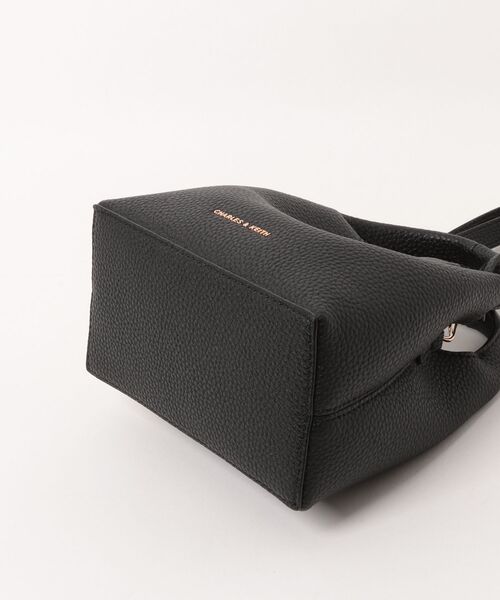 CHARLES ＆ KEITH（チャールズ&キース） ショルダーバッグ バッグ