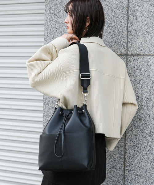新品 バケットバッグ ショルダーバッグ SENSE OF PLACE by URBAN RESEARCH ショルダーバッグ バッグ アウト