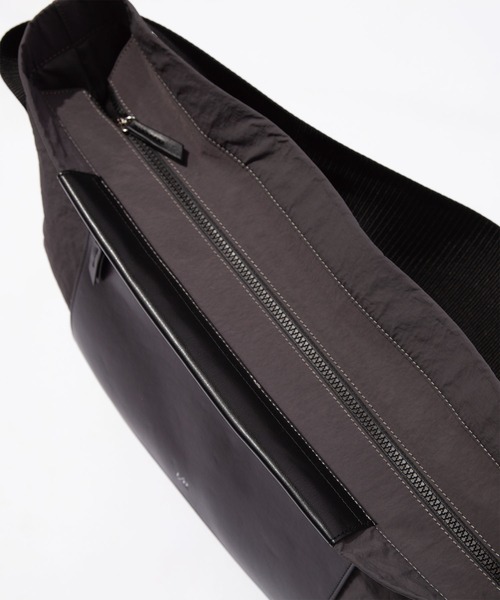 F/CE. トートバッグ TECH LEATHER BIG TOTE / エフシーイー テック