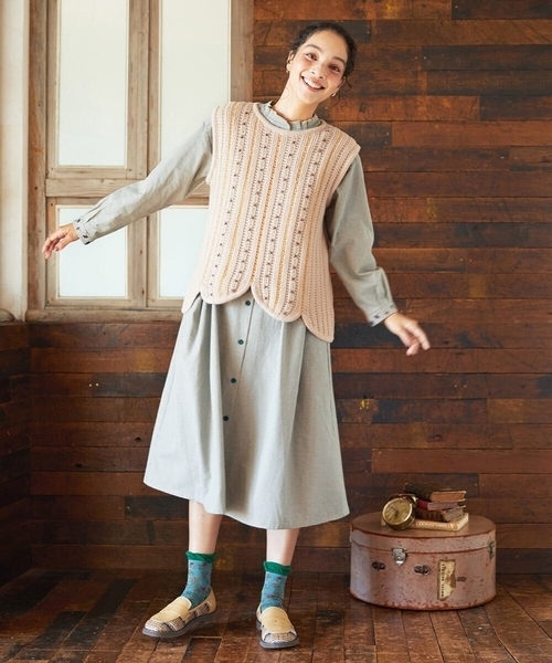 ワンピース ホコモモラ バスト104 全長105 袖22 肩38 Hiedra 刺繍フリル付きノースリーブワンピース(ワンピース