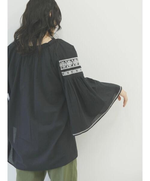 SHIPS any 刺繍　ステッチ　フレアスリーブ　ブラウス SHIPS any:〈ウォッシャブル〉ブランケット ステッチ フレア