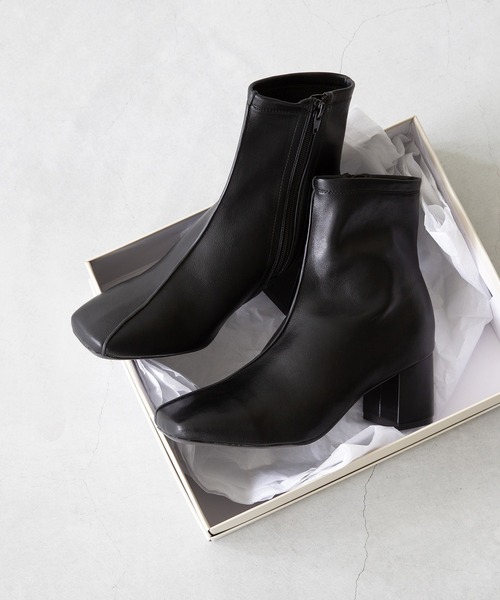 menue（メヌエ） ブーツ 斜め切替デザイン スクエアトゥ 6cmヒール