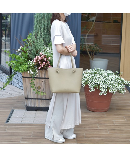 L.E.D.BITES（エルイーディーバイツ） トートバッグ レザー シンプル