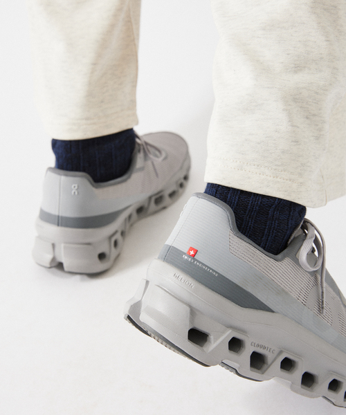 On（オン） スニーカー Running Cloudmonster Void 3MF10671043