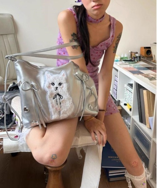 gossip!ロサンゼルス ショルダーバッグ バッグ Y2K風 ネコ刺繍 リボン