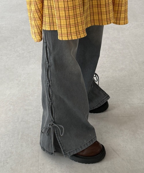 オーバーダイリボンフレアデニムパンツ オーバーダイリボンフレアデニムパンツ（デニムパンツ）｜kutir