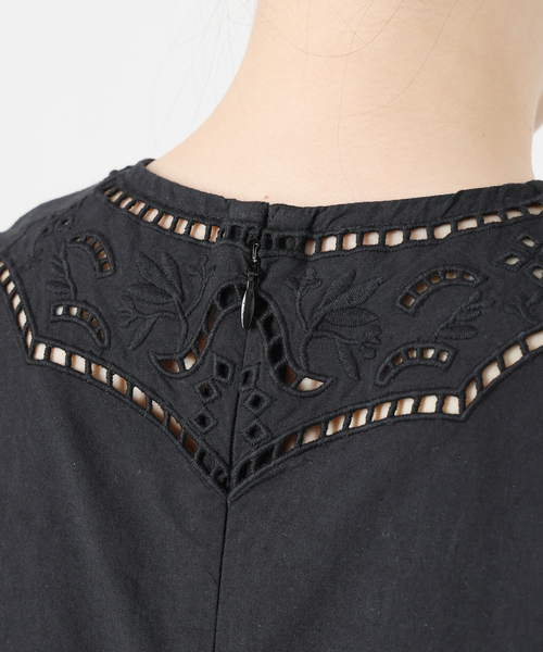 【新品】IENA LA BOUCLEカットワークレースオールインワン ブラック IENA LA BOUCLE オールインワン 「追加」IENA カットワーク