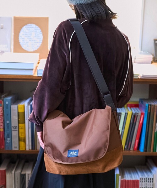 umbro（アンブロ） ショルダーバッグ SP CLASSIC MESSENGER BAG/別注