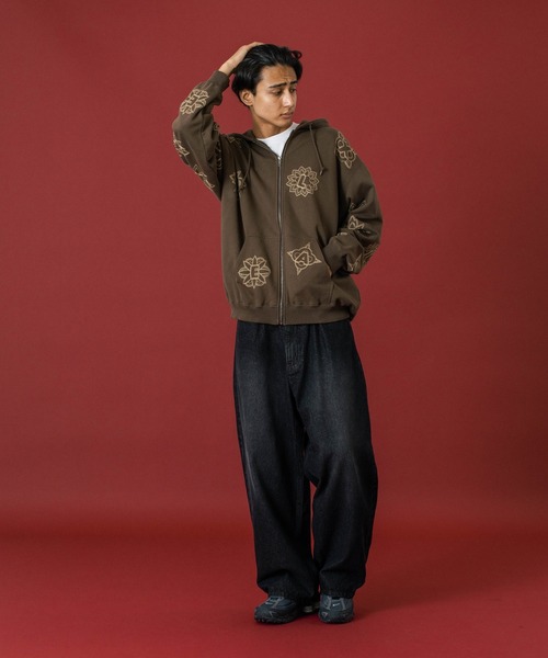 XLARGE（エクストラ ラージ） パーカー ALLOVER EMBROIDERY ZIP UP