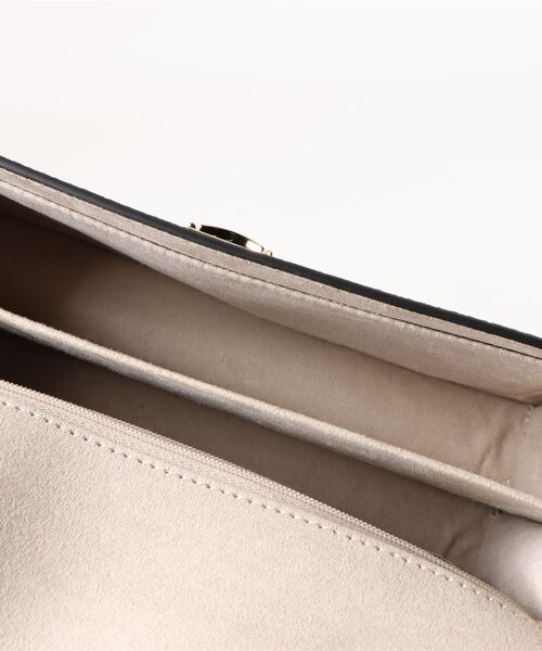 CHARLES ＆ KEITH（チャールズ&キース） 「CHARLES & KEITH