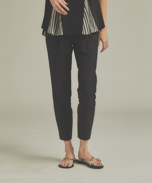 qualite（カリテ）　2WAYストレッチタックパンツ qualite（カリテ） スラックス パンツ コットンリネン2WAYストレッチ