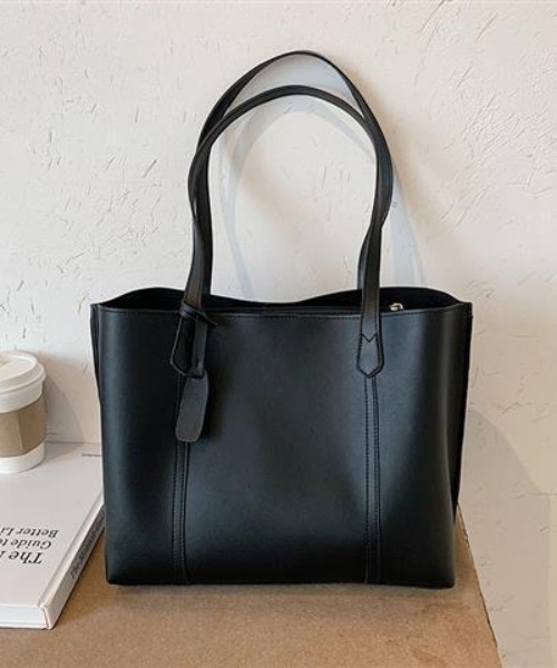 Per sist ence（パーシエンス） トートバッグ フェイクレザータグ付き