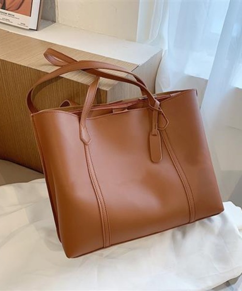 Per sist ence（パーシエンス） トートバッグ フェイクレザータグ付き