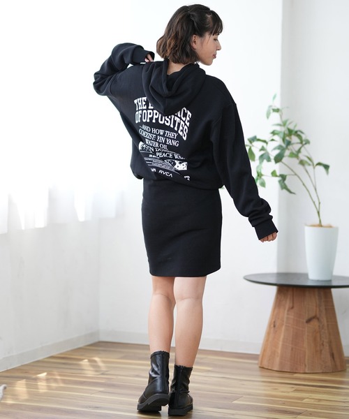 RVCA ルーカ　パーカー　ワンピース　黒　フーディー　ロゴ　ミニ　異素材 RVCA ワンピース RVCA/ルーカ パーカーワンピ バックプリント