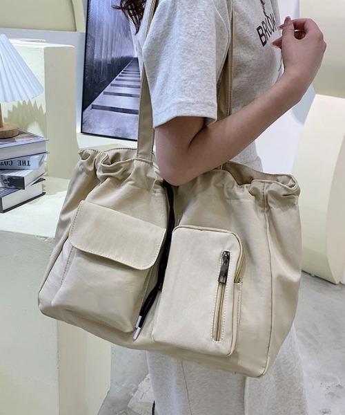 ショルダーバッグ バッグ 大容量アウトポケット巾着トートバッグ/A4