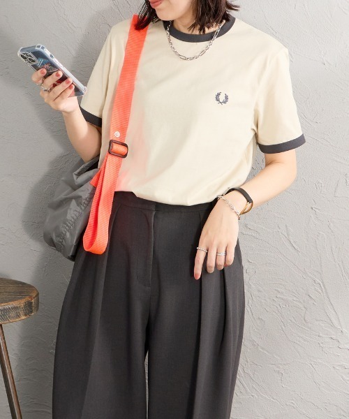 tシャツ 「FRED PERRY/フレッドペリー」 別注 ワンポイントロゴ刺繍 リンガーTシャツ レディース メンズの画像