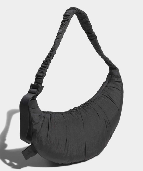 adidas バルーンショルダーバッグ ブラック adidas（アディダス） ショルダーバッグ バッグ マストハブ ショルダー