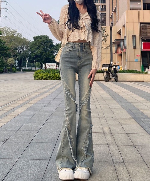 d.i.a. 超希少！新品タグ付き ダメージ加工 デニムフレアパンツ ジーンズ d.i.a. 超希少！新品タグ付き ダメージ加工 デニムフレアパンツ