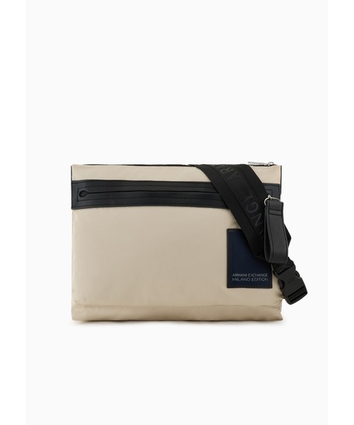 関税込【EMPORIO ARMANI】ロゴ レタリング メッセンジャーバッグ BOXロゴバックル ショルダーバッグ | Armani Exchange