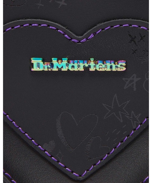 注目!!BT21コラボ★【Dr.Martens】ミニ ハート型 レザー バッグ BT21 Mini Heart Shaped Leather Bag in Black | Dr. Martens