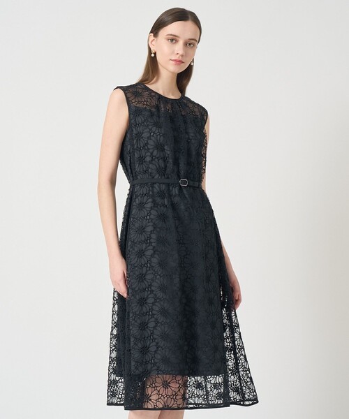 黒の花柄刺繍Aラインワンピース ANAYI（アナイ） ワンピース フラワー刺繍Aラインワンピース