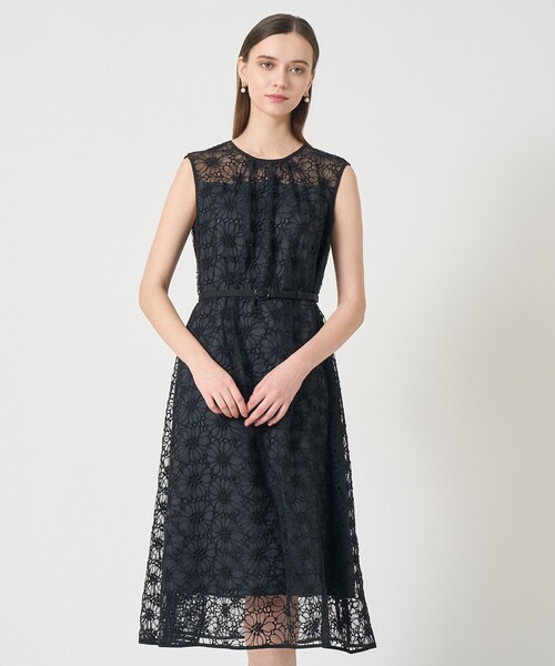 【極美品✨】定価79200円　フラワー　レース　ワンピース　アナイ ホップフラワーレースフレア ワンピース | ANAYI/アナイ | 三越伊勢丹