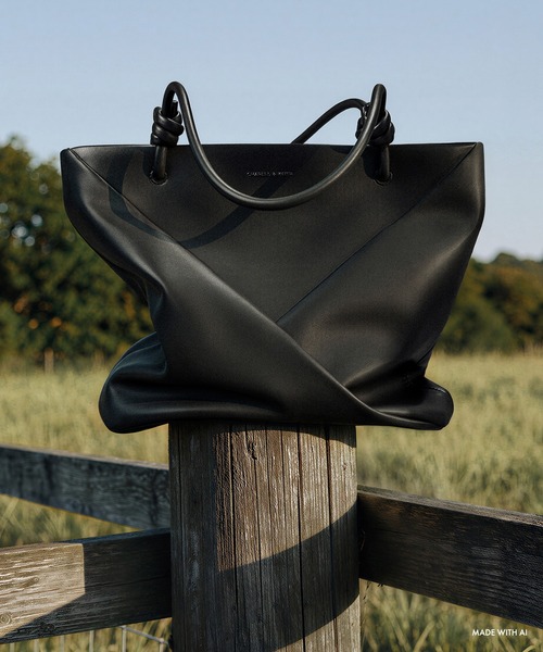 CHARLES&KEITHMidori ミドリ ジオメトリックトートバッグ - CHARLES ＆ KEITH（チャールズ&キース） トートバッグ Midori ミドリ