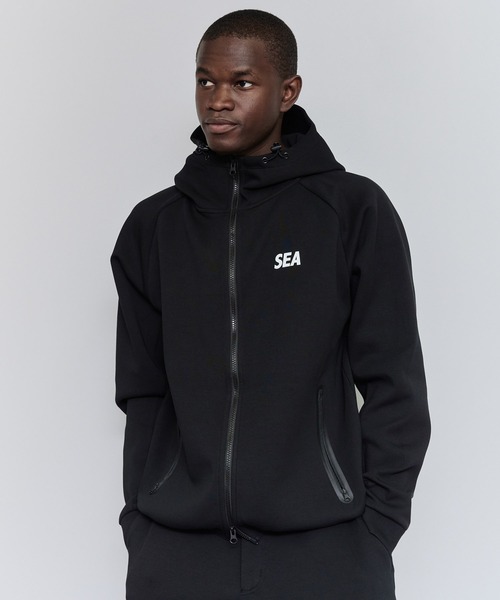 WIND AND SEA（ウィンダンシー） パーカー TECH SWEAT ZIP UP