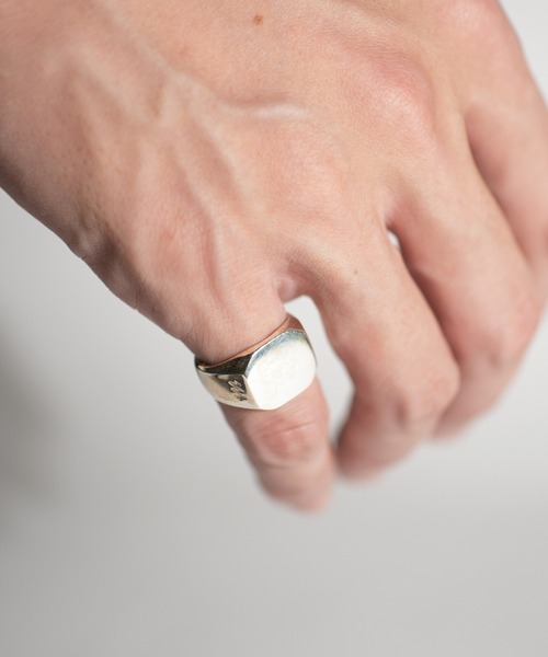 指輪・リング 3 Sided Signet Ring (S) #7404 指輪・リング 3 Sided Signet Ring (S) #7404 7404 - NUMBERING