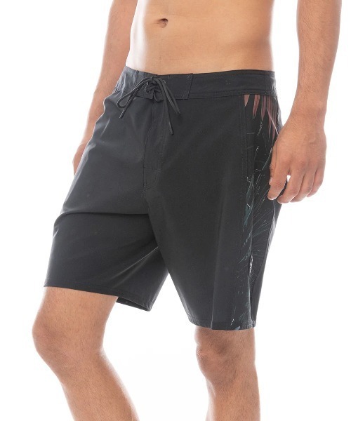 RVCA ルーカ ボードショーツ 海パン 迷彩 ミッドレングス 水着 サイズ