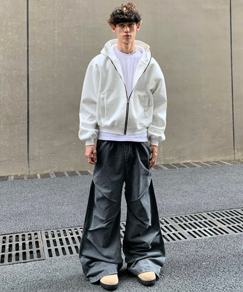 CAT グレー ジップアップジャケット Lサイズ NOWLE パーカー 「NOWLE」クロップフィット ジップアップ