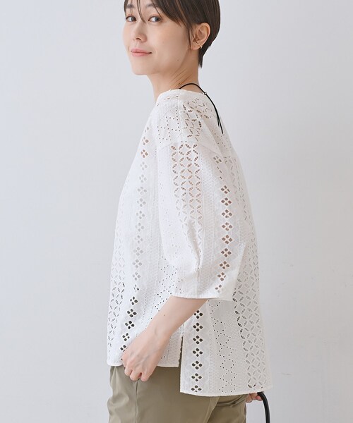 INDIVI ブラウス シャツ 「刺繍/レース」スラッシュネック INDIVI ブラウス シャツ 「刺繍/レース」スラッシュネック