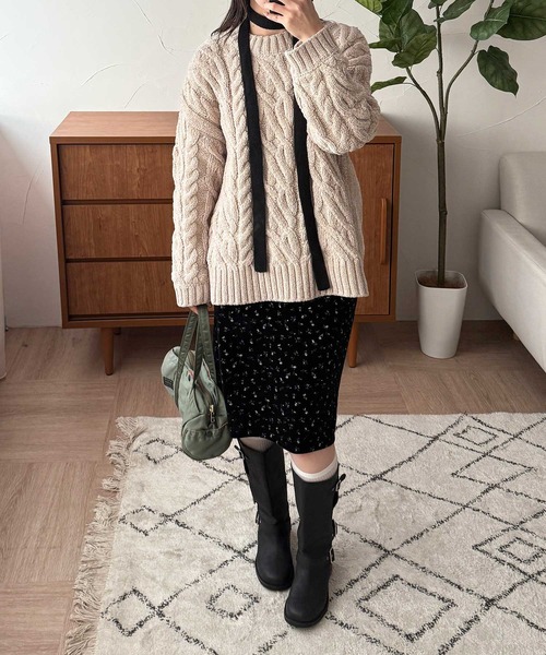 MUHET（ミュエータ） ニット セーター velour chenille yarn cable