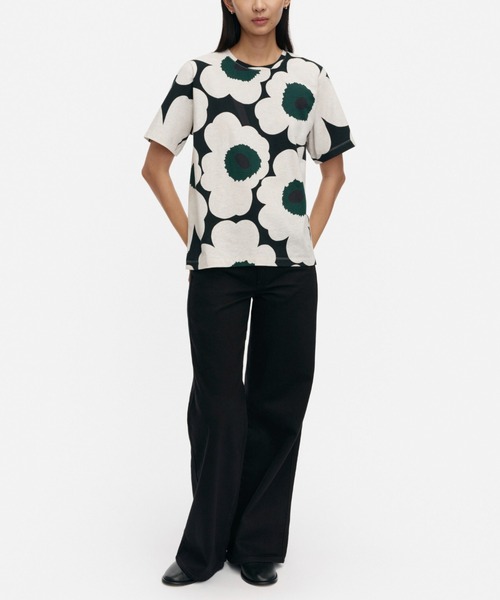 新品タグ付き✨マリメッコ ウニッコ 半袖Tシャツ カットソー 花柄 ゆったりM marimekko（マリメッコ） tシャツ 半袖 Tunnit Unikko / T-shirt